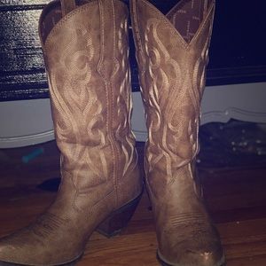 Durango cowgirl boots.